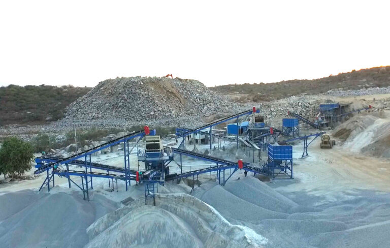 200TPH 3 STAGE CRUSHING AND SCREENING PLANT