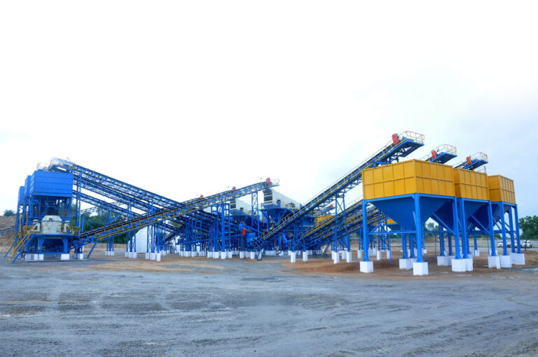 Puzzolana 300TPH 4 Stage Aggregate Crushing _ Screening Plant